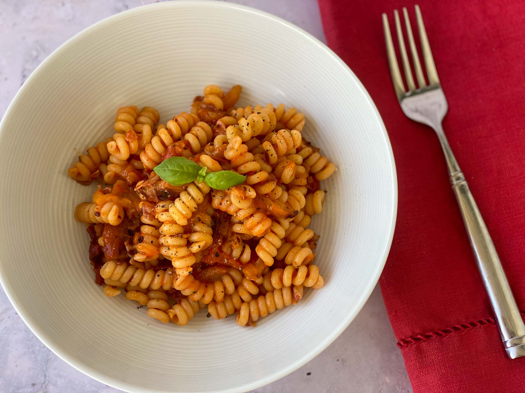 Spicy Pasta with Roasted Bell Peppers & Bacon