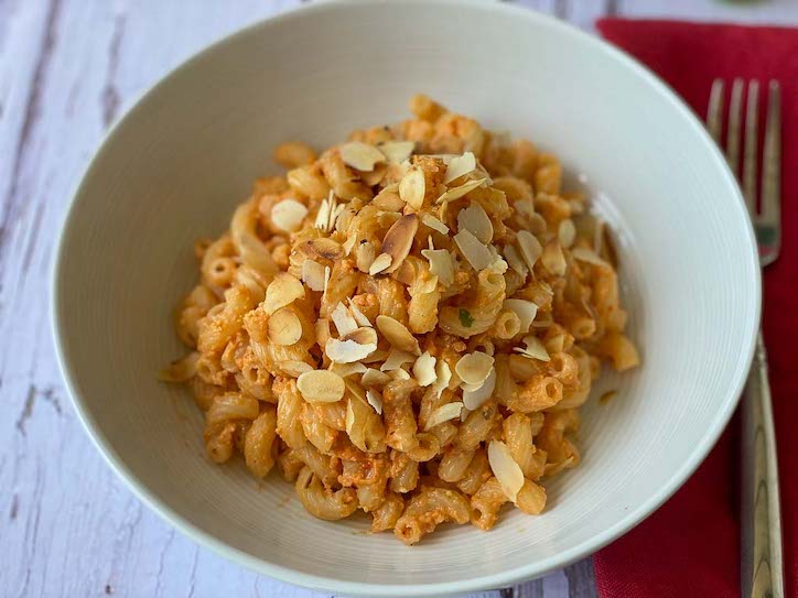 Red Pepper Pesto Macaroni