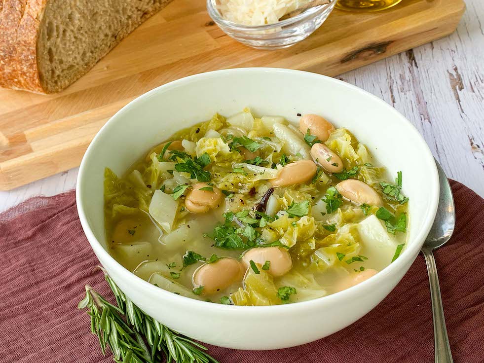 https://www.italiankitchenconfessions.com/wp-content/uploads/2020/12/Quick-and-Easy-Cabbage-Soup-A.jpg