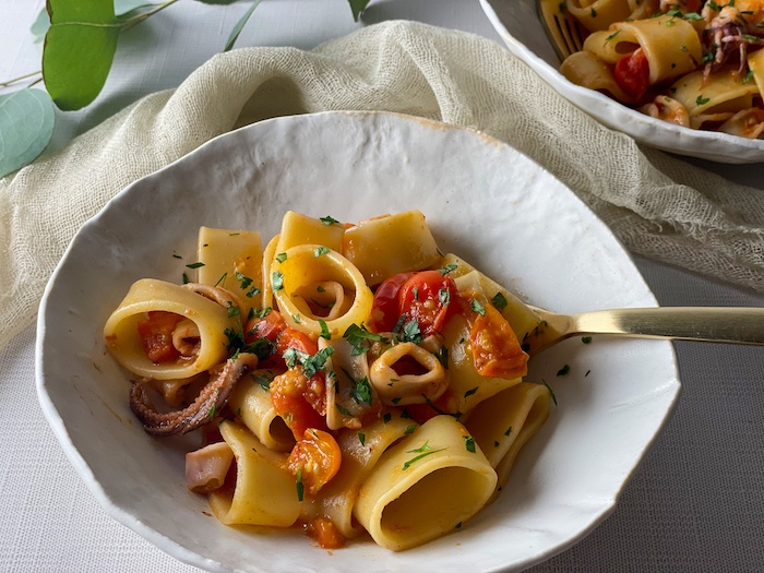 Italian Calamarata Pasta (calamari & tomato sauce)