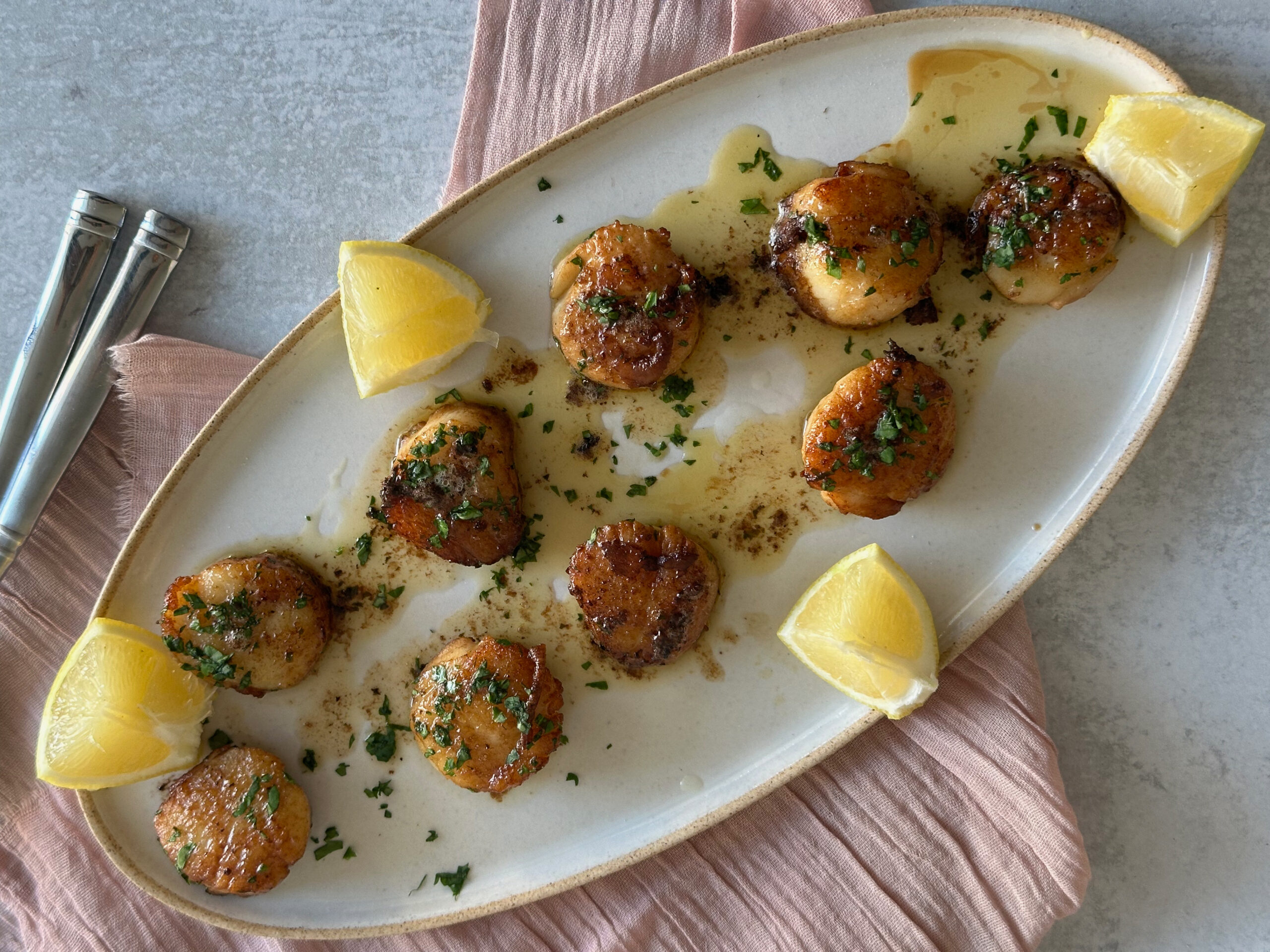 Seared Scallops with Lemon Brown Butter Sauce