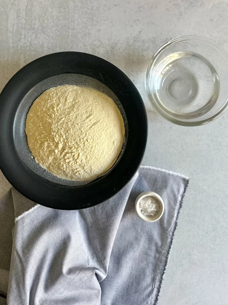 Ingredients to make cavatelli: flour, water and salt.