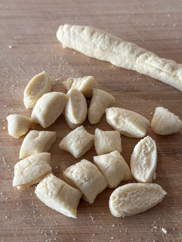 Shaping log and small dumpling